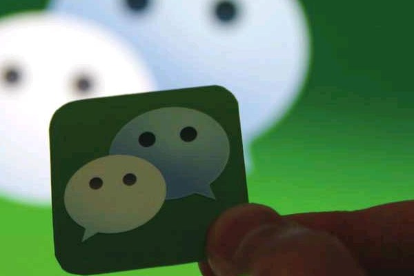 探探交友软件为何上面的人都让你加微信?